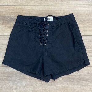 LF Seek Linen High Waist‎ Lace Up Shorts